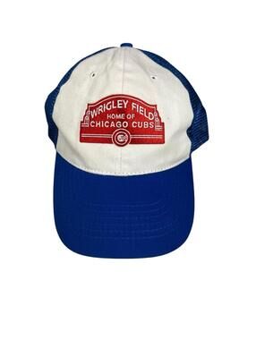 Vintage Chicago Cubs trucker hat Features Budwiser